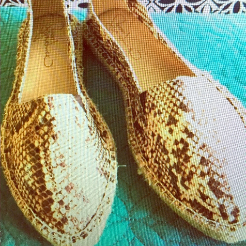 SNAKESKIN LOAFERS 🙃‼️.